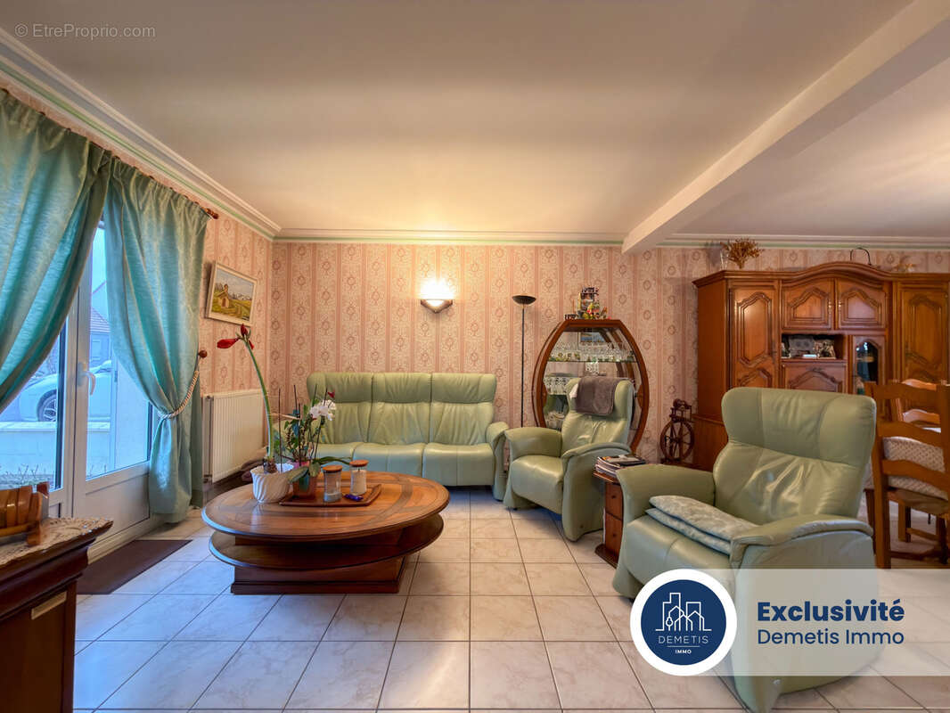 Maison à YVRE-L'EVEQUE