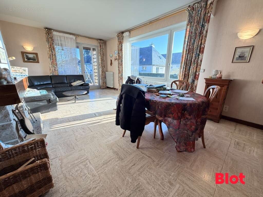 Maison à L'HERMITAGE