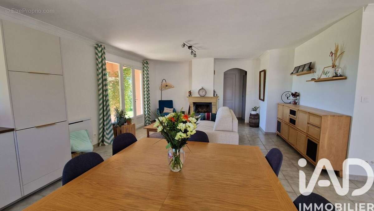 Photo 3 - Maison à PUIMOISSON