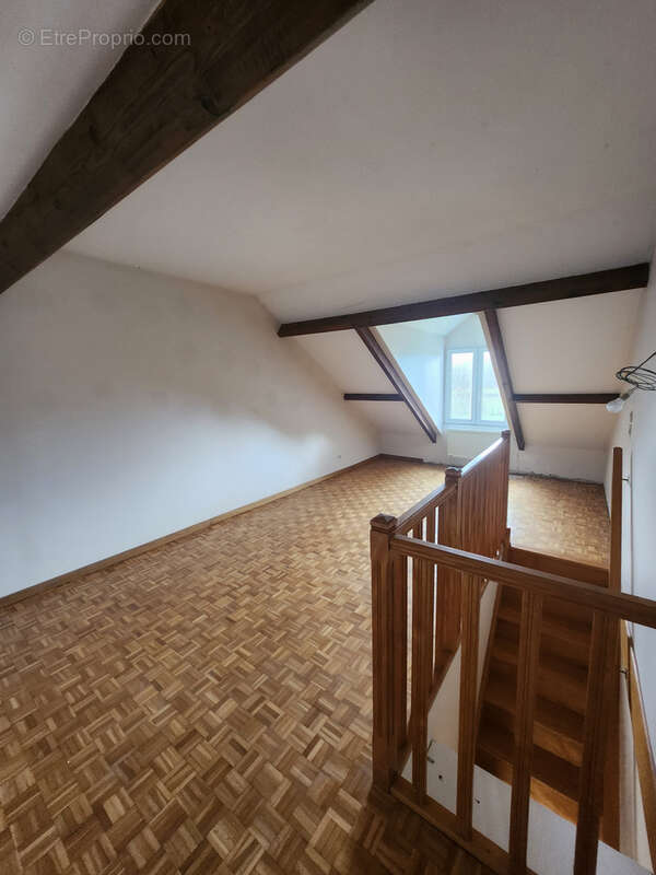 Maison à ORGERUS