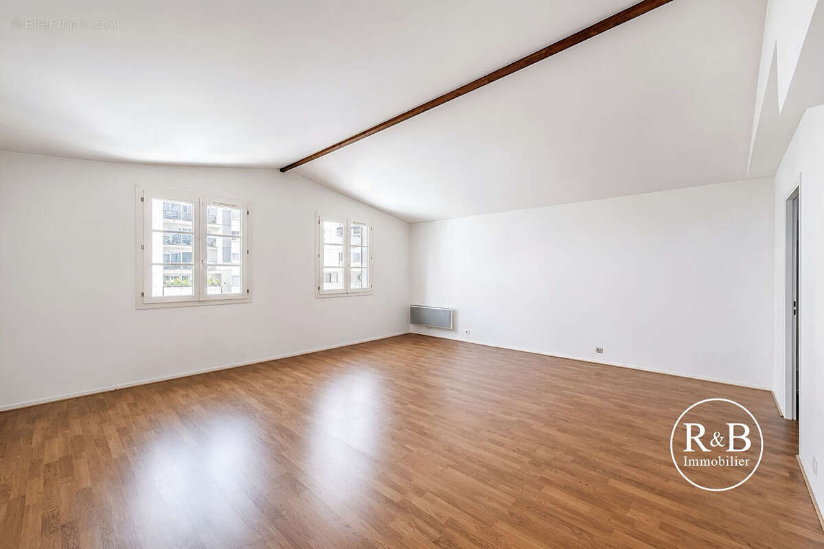 Appartement à MONTIGNY-LE-BRETONNEUX