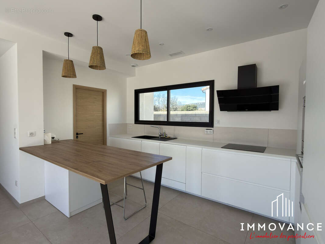 Maison à SAINT-MATHIEU-DE-TREVIERS