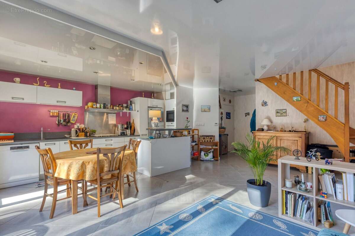 Appartement à GIERES