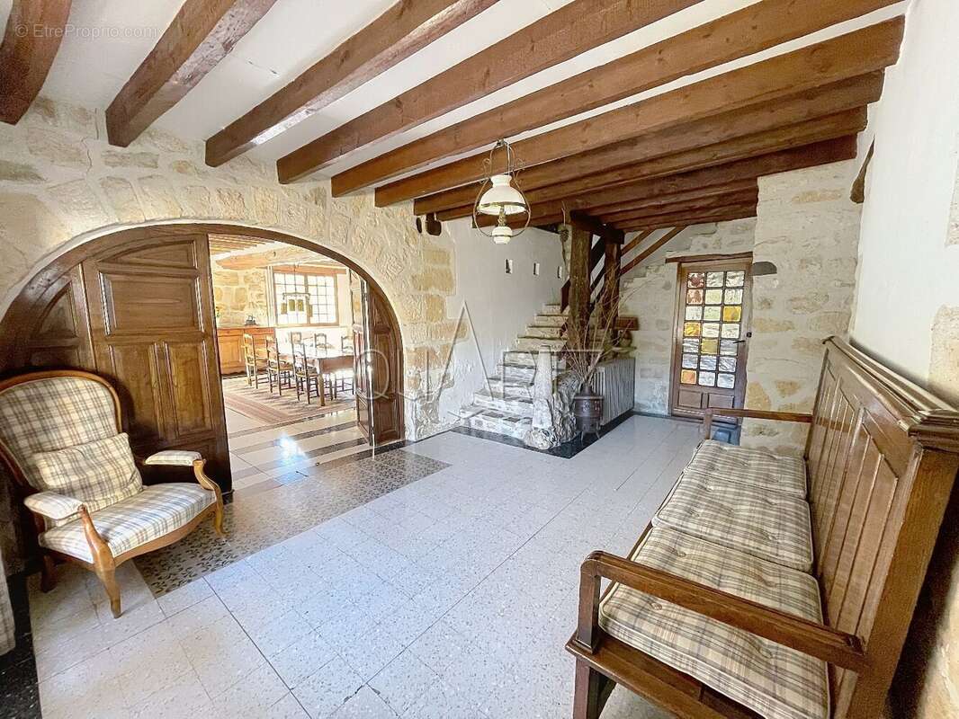 Fort potentiel pour cette vaste maison familiale - photo 6