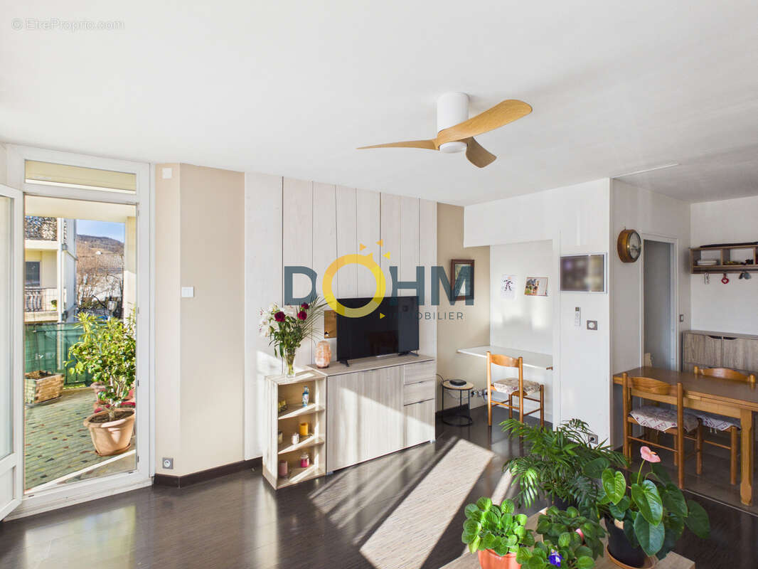 Appartement à BARBERAZ
