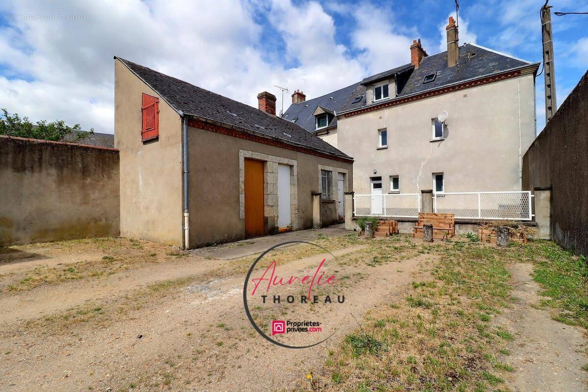 Maison à ARTENAY
