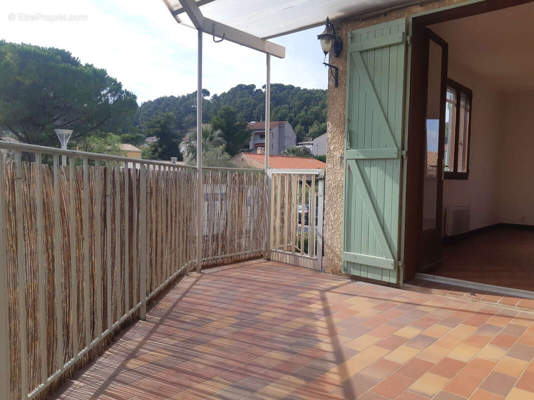Appartement à HYERES