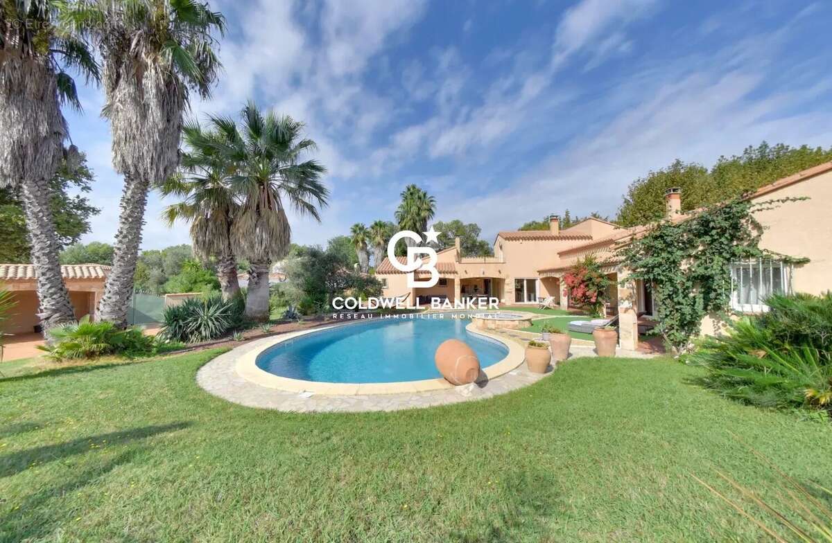 Maison à SAINT-CYPRIEN