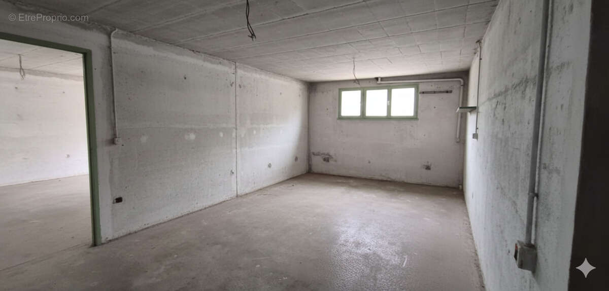 Appartement à GENAY