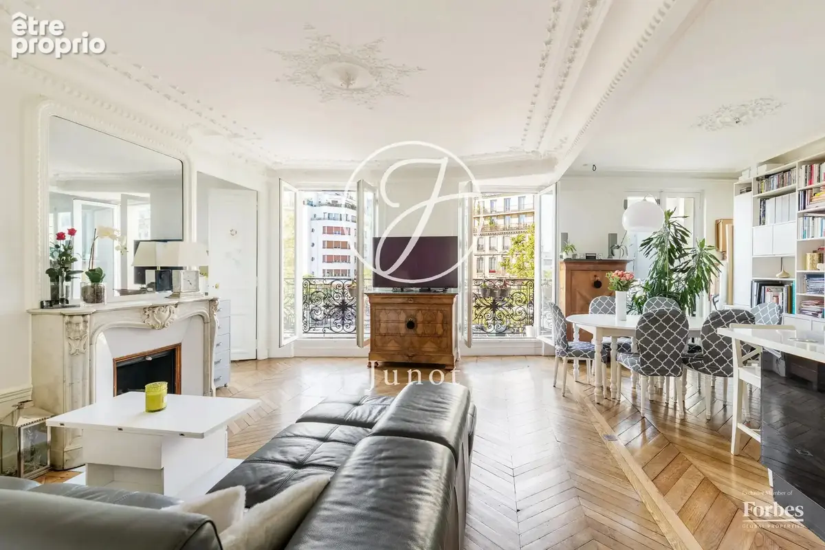 Paris 9e - PLACE DE CLICHY - Appartement - 5 pièces - 105,22m² Carrez - 3 chambres - photo 5