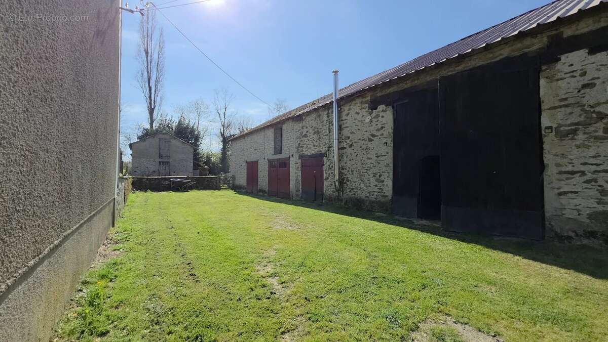 Maison à JOUAC