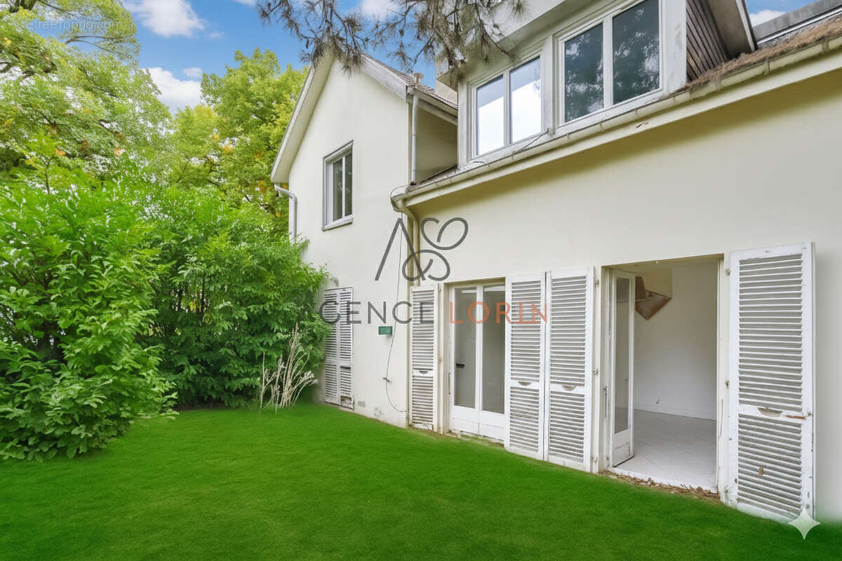 Maison à LE VESINET