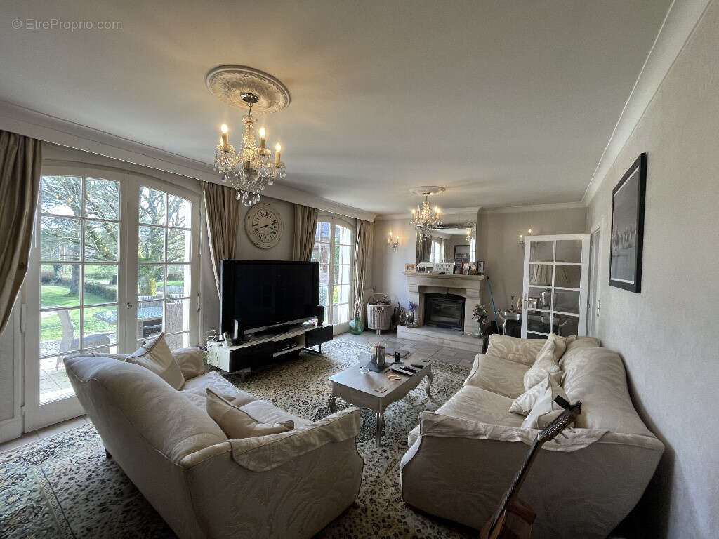 Maison à WAMBERCOURT