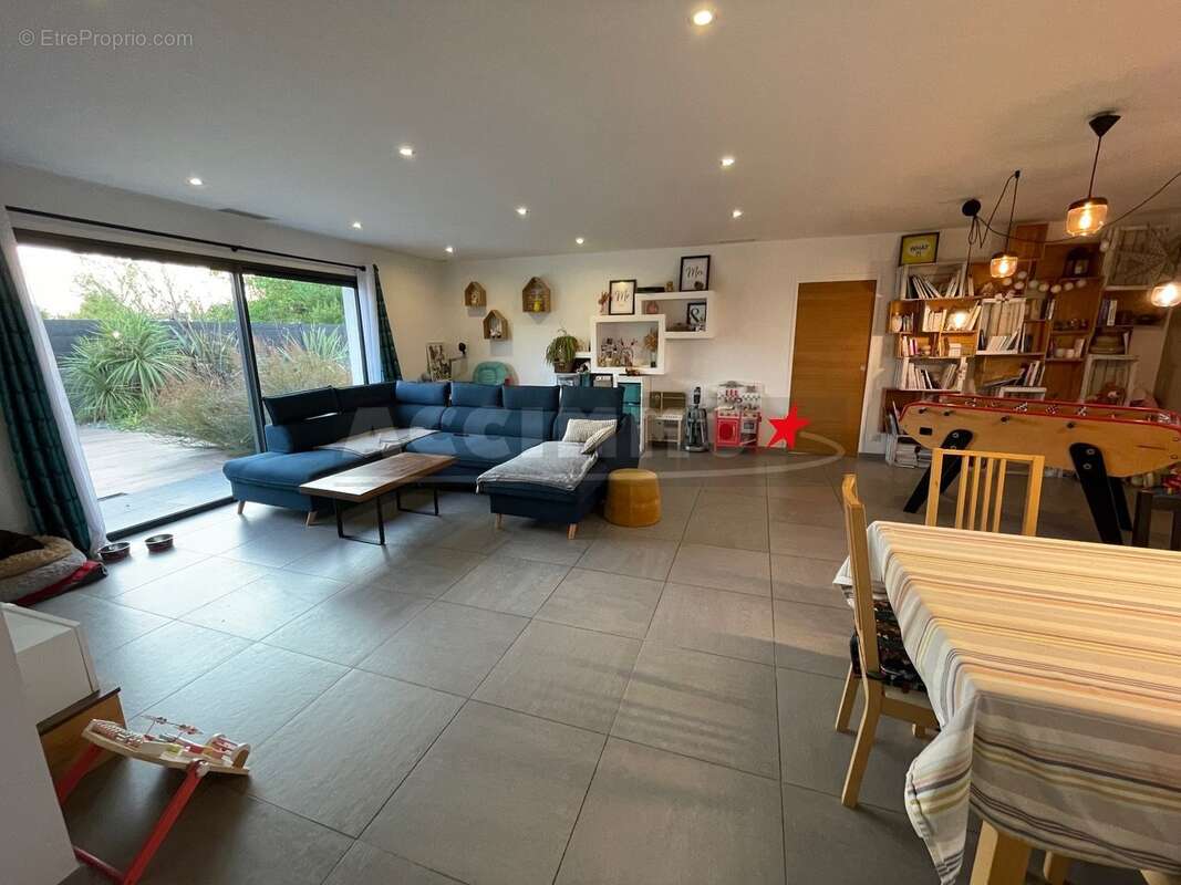 Maison à DREMIL-LAFAGE