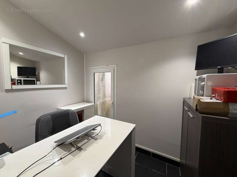 Commerce à SALON-DE-PROVENCE