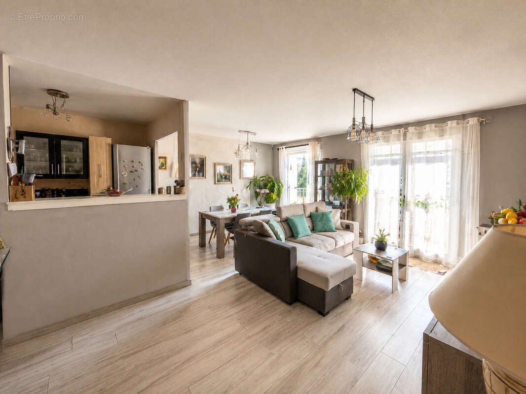 Appartement à CRECY-LA-CHAPELLE