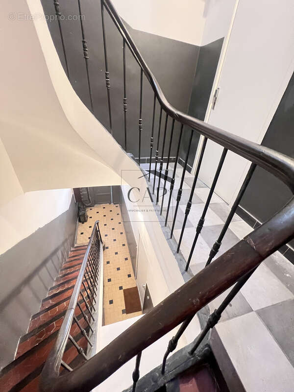 Appartement à MARSEILLE-3E