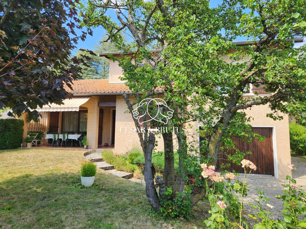 Maison à FRANCHEVILLE