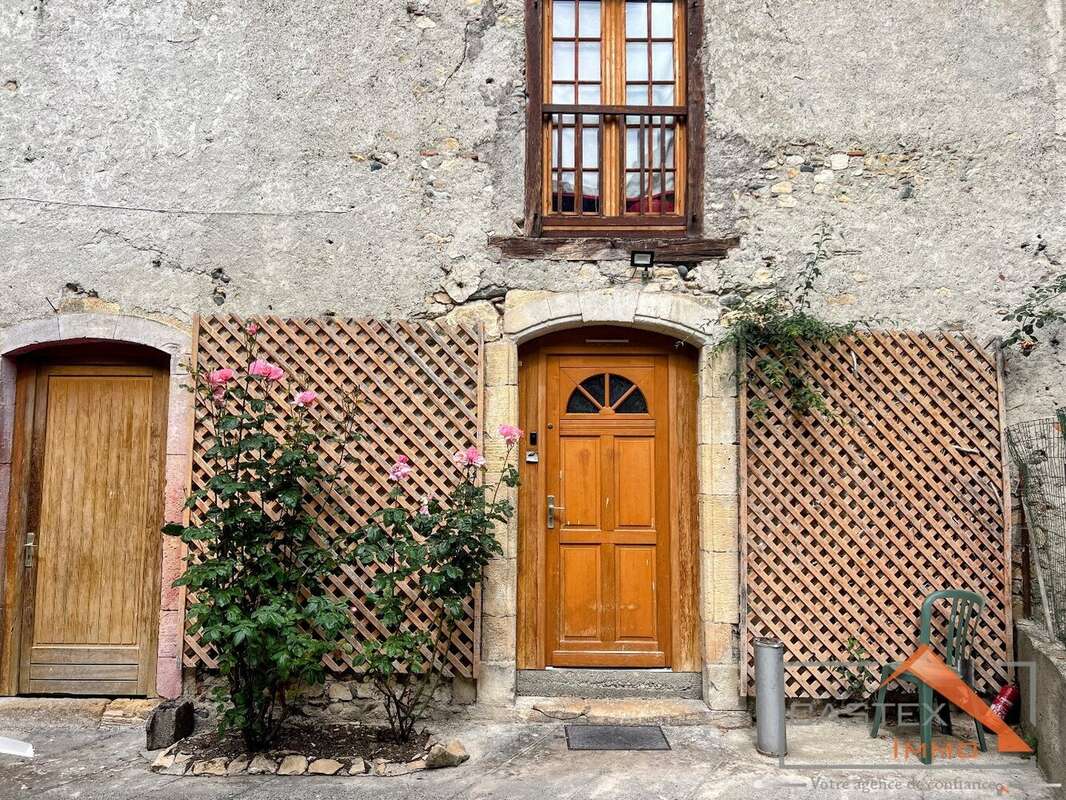Maison à SAINT-MARTORY