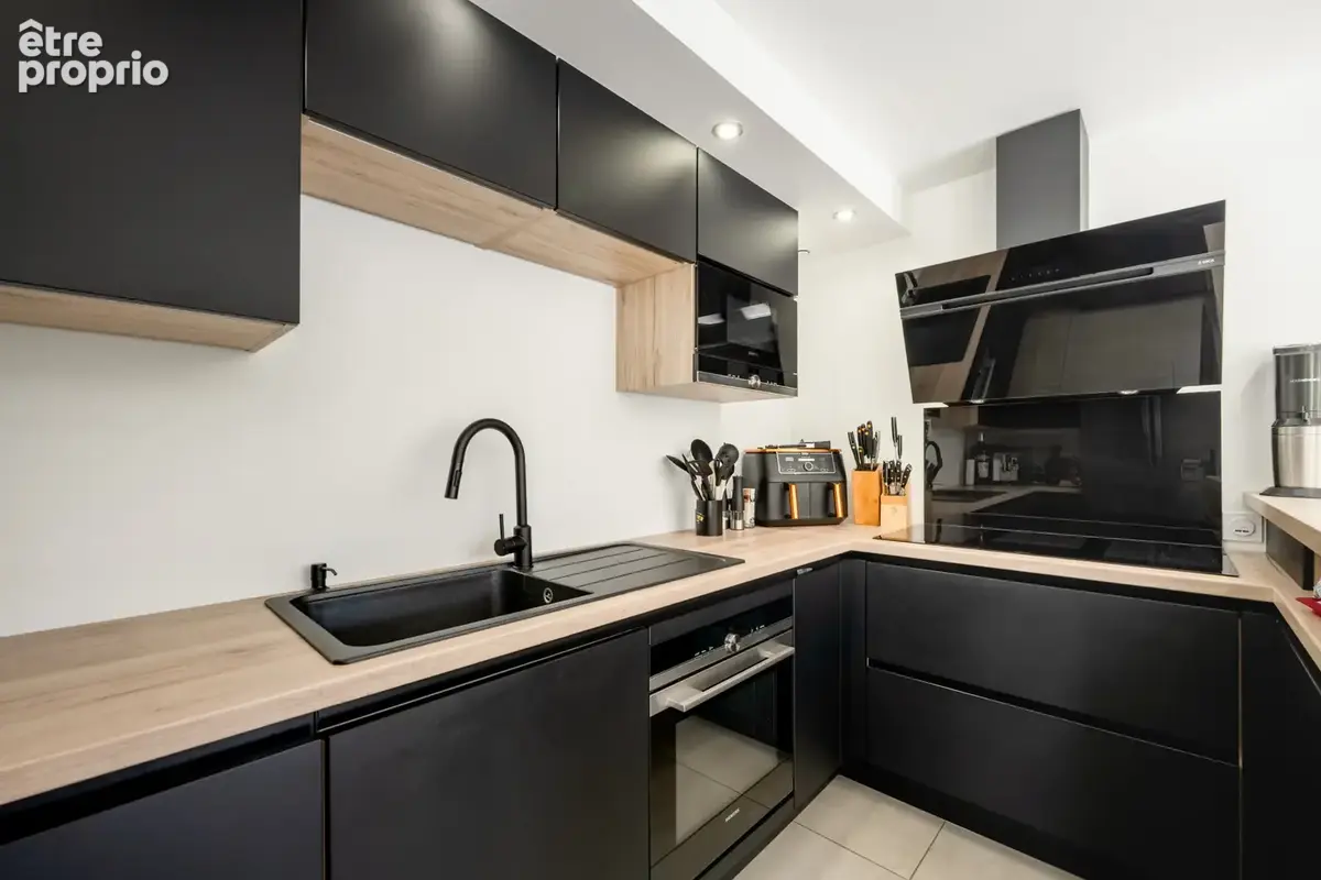 DOUSSARD - Appartement T4 lumineux avec jardin - photo 3