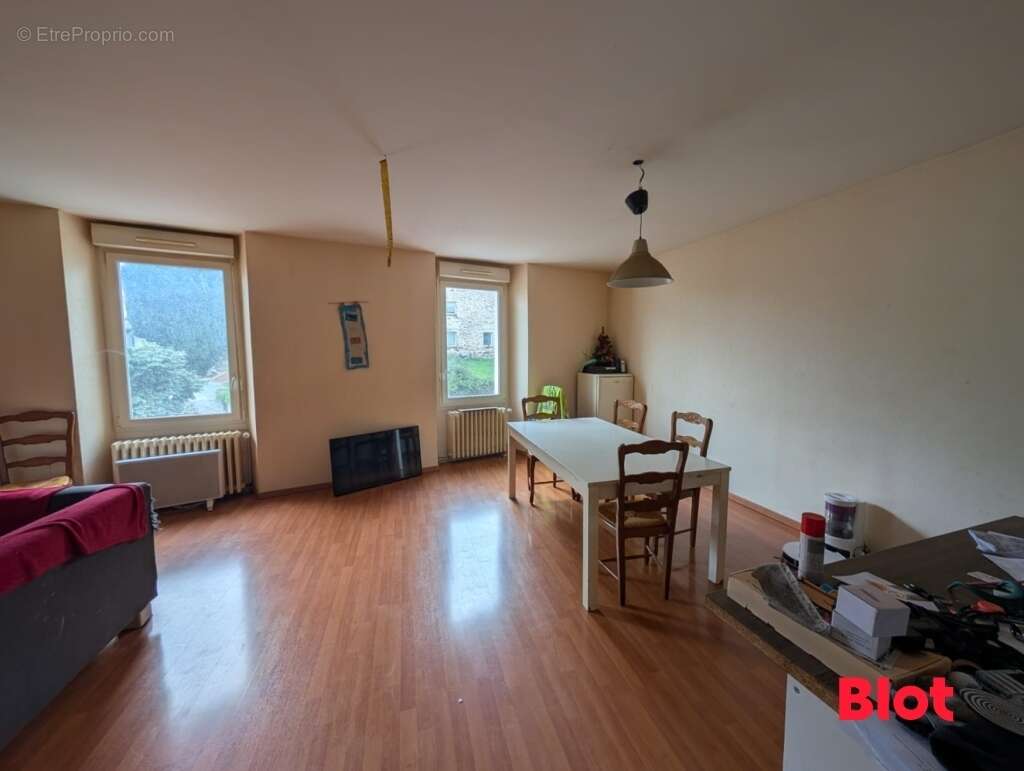 Appartement à MESSAC