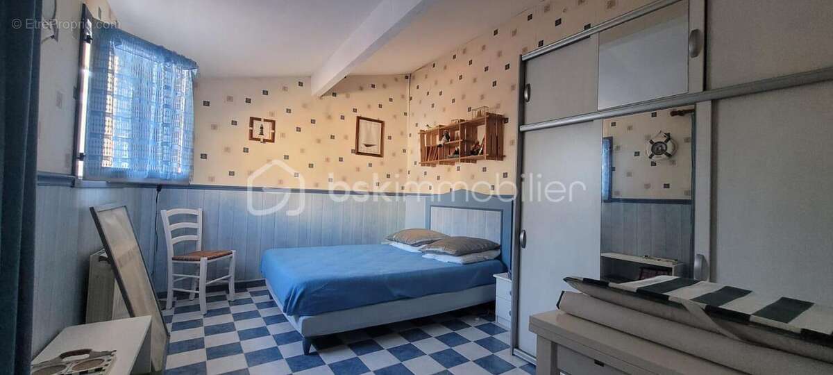 Maison à LES MATHES