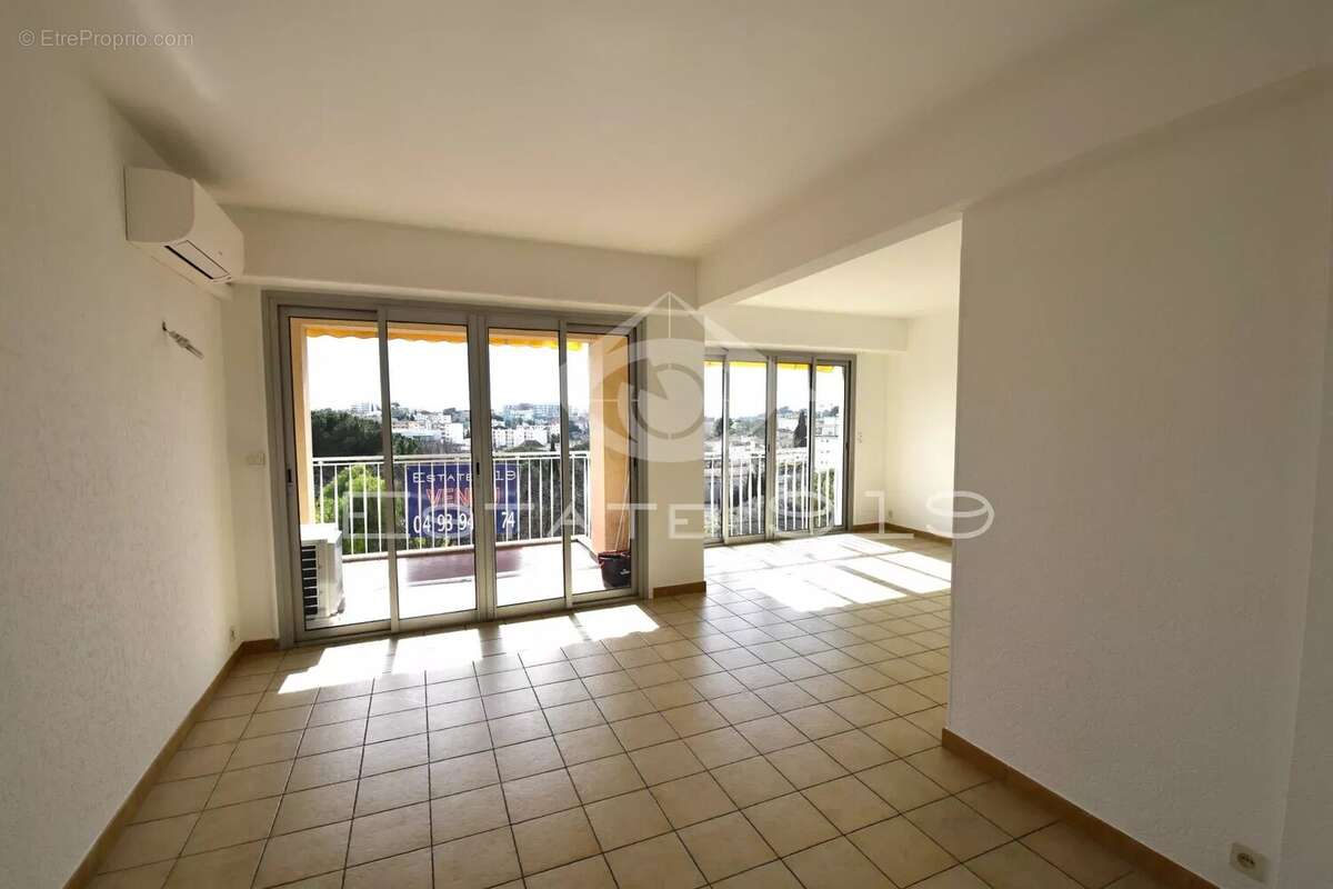 Appartement à LE CANNET