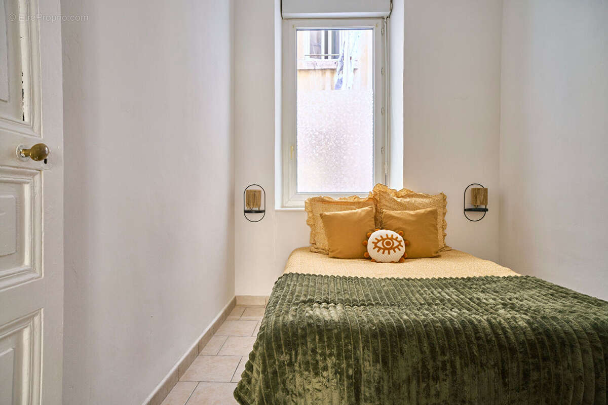 Appartement à MARSEILLE-2E