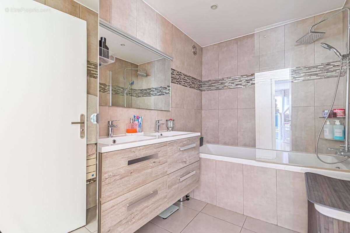 Appartement à LE PRE-SAINT-GERVAIS