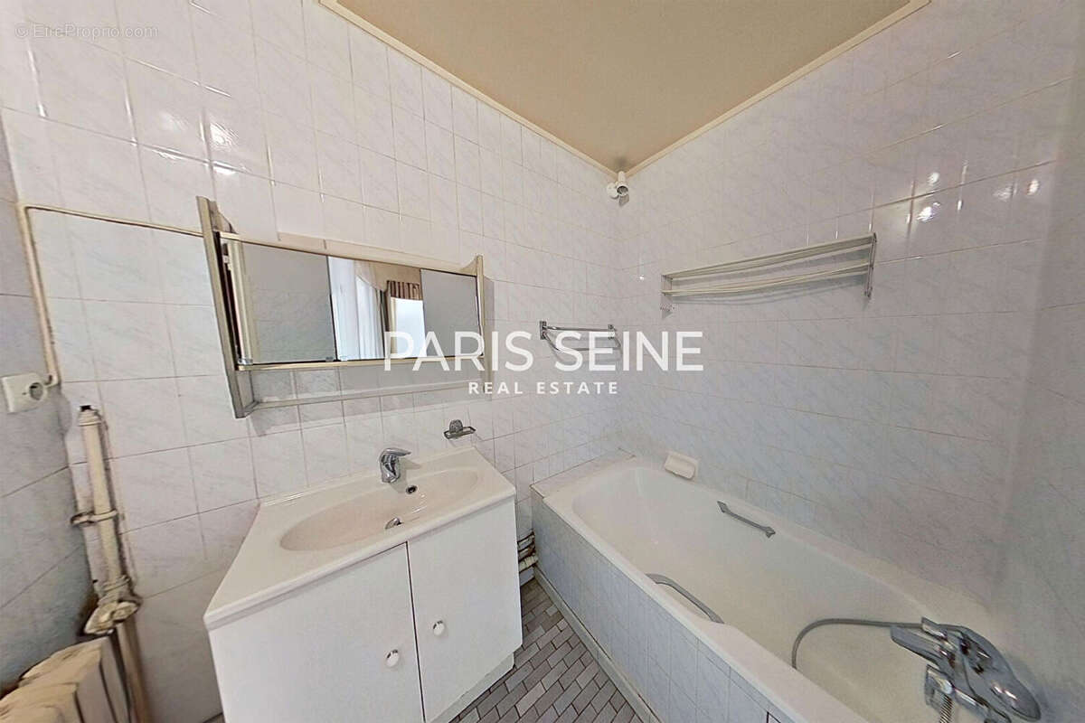 Appartement à PARIS-15E