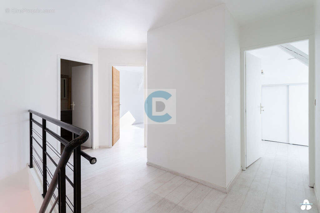 T4 Appartement Centre Bonneville  duplex 4 pièces 108 m2 (124 m2 utiles)   3 chambres   Parking couvert - photo 9