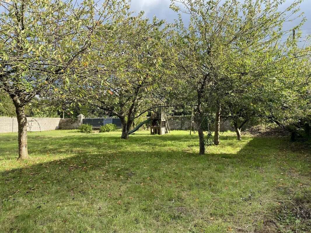 Maison à PLOUER-SUR-RANCE