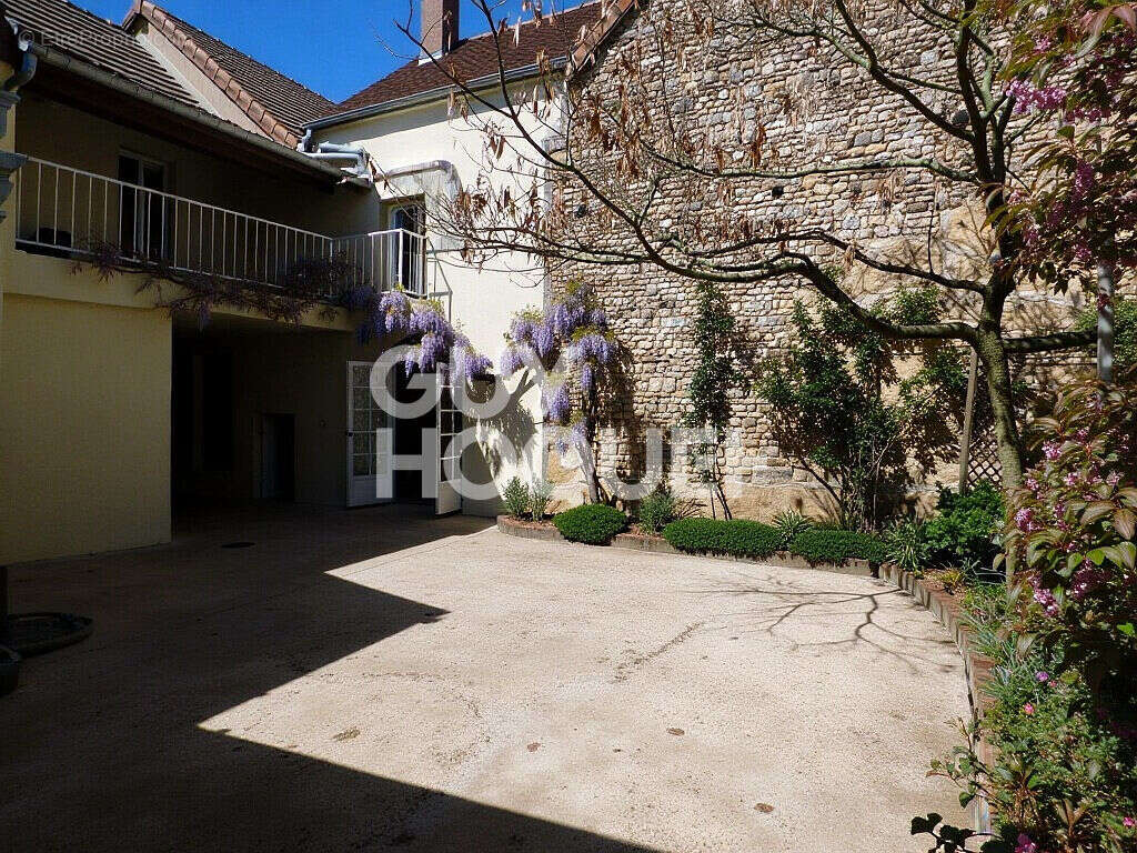 Maison à MALIGNY