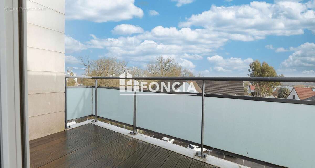 Appartement à QUINCY-SOUS-SENART