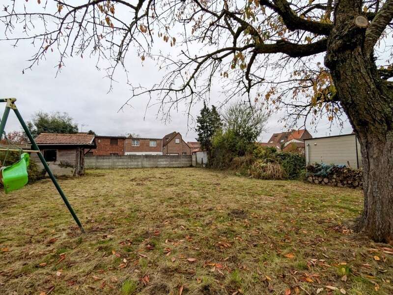 Terrain à NEUVILLE-EN-FERRAIN