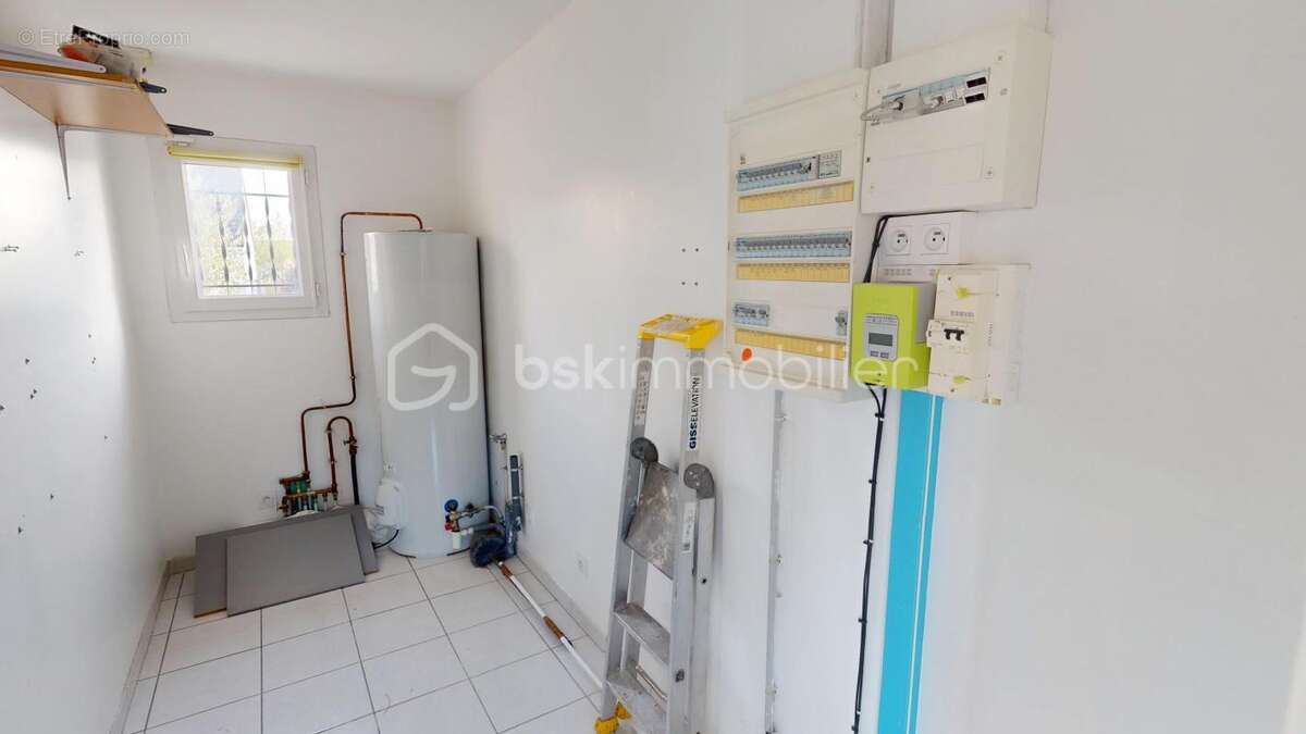 Maison à LA CHAPELLE-SAINT-URSIN