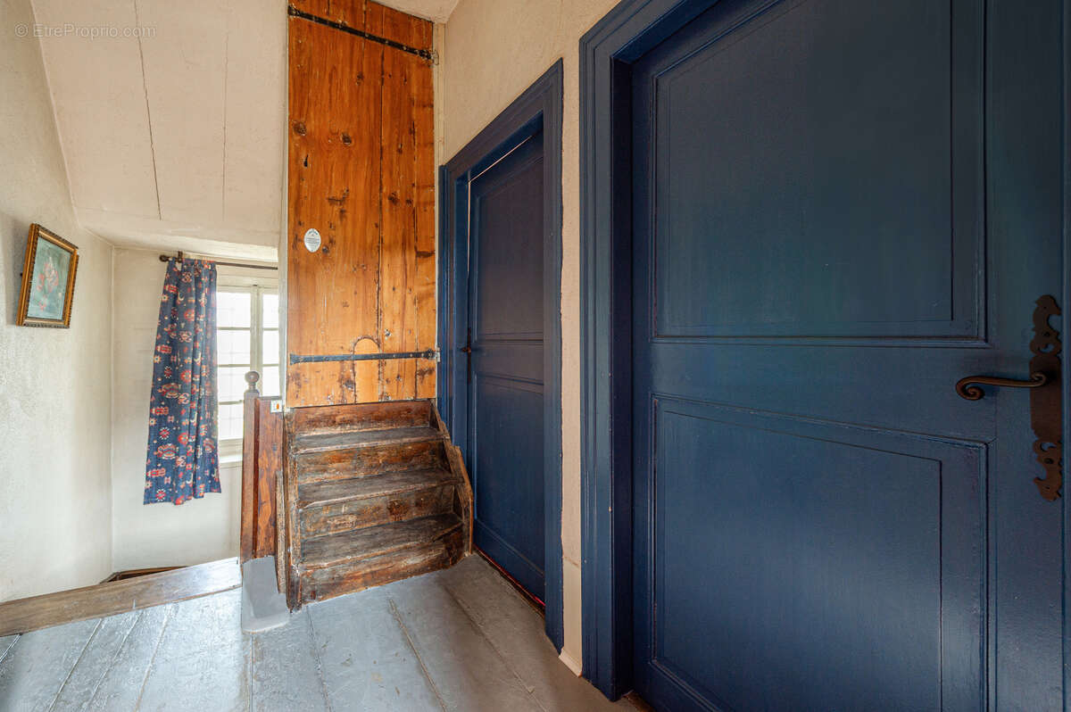 Maison à vendre 6 pièces SONNAZ (73) - Hameau de Montagny avec parc arboré de 2600 M² - photo 15