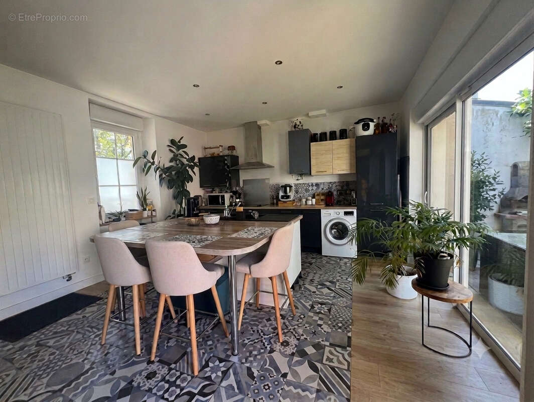 Charmante maison en pierre avec vie de plain-pied au cœur d'un environnement privilégié - photo 2