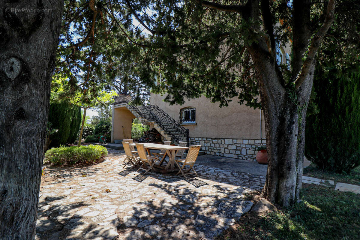Villa 5 chambres sur terrain 2000m2 avec piscine à 2 pas du village de flayosc - photo 34