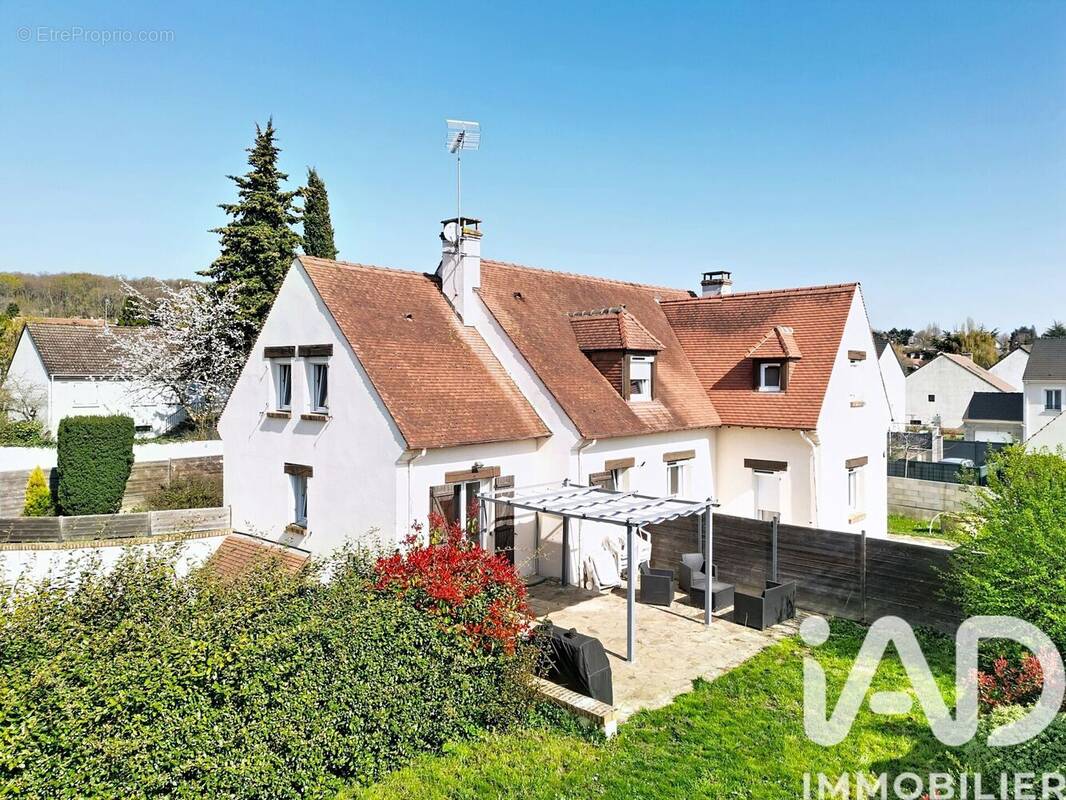 Photo 1 - Appartement à SAINT-GERMAIN-LES-ARPAJON