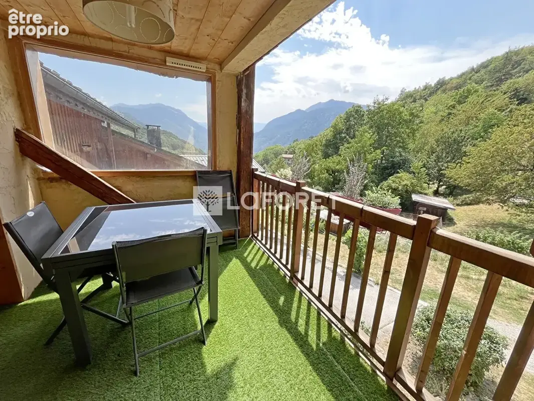 73600 Hautecour Maison T5 de115m², garage, cave, terrasse et jardinet - photo 5