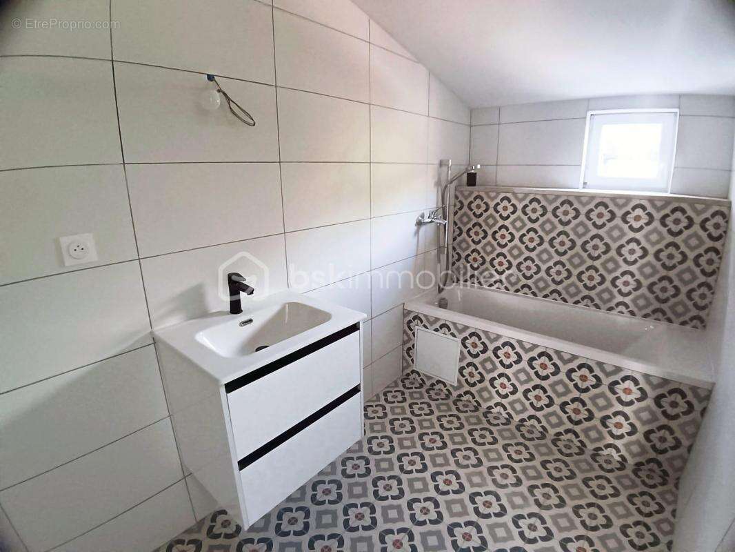 Appartement à LA BRILLANNE