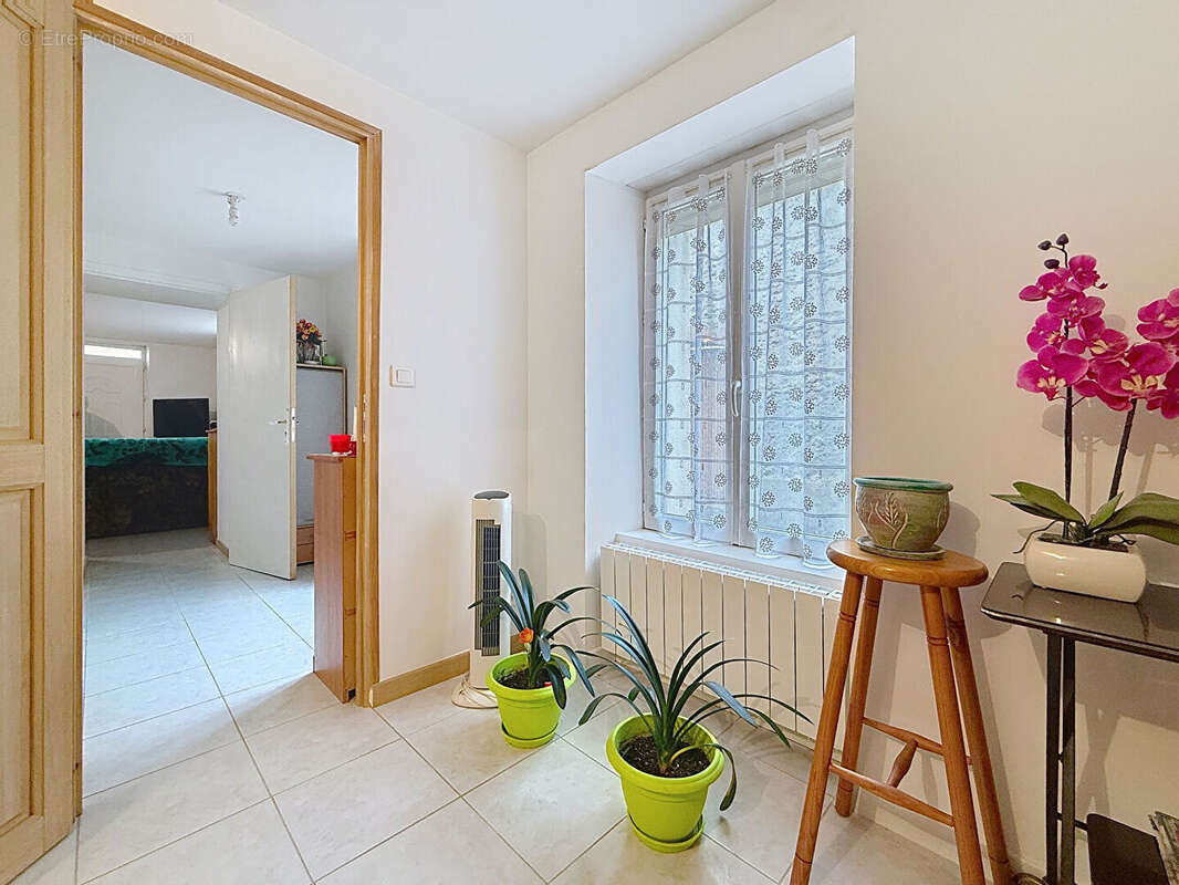 Appartement à CHEMERE