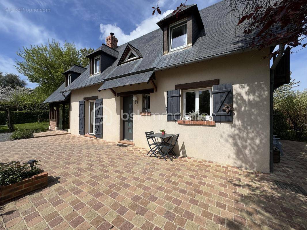 Maison à PONT-L'EVEQUE