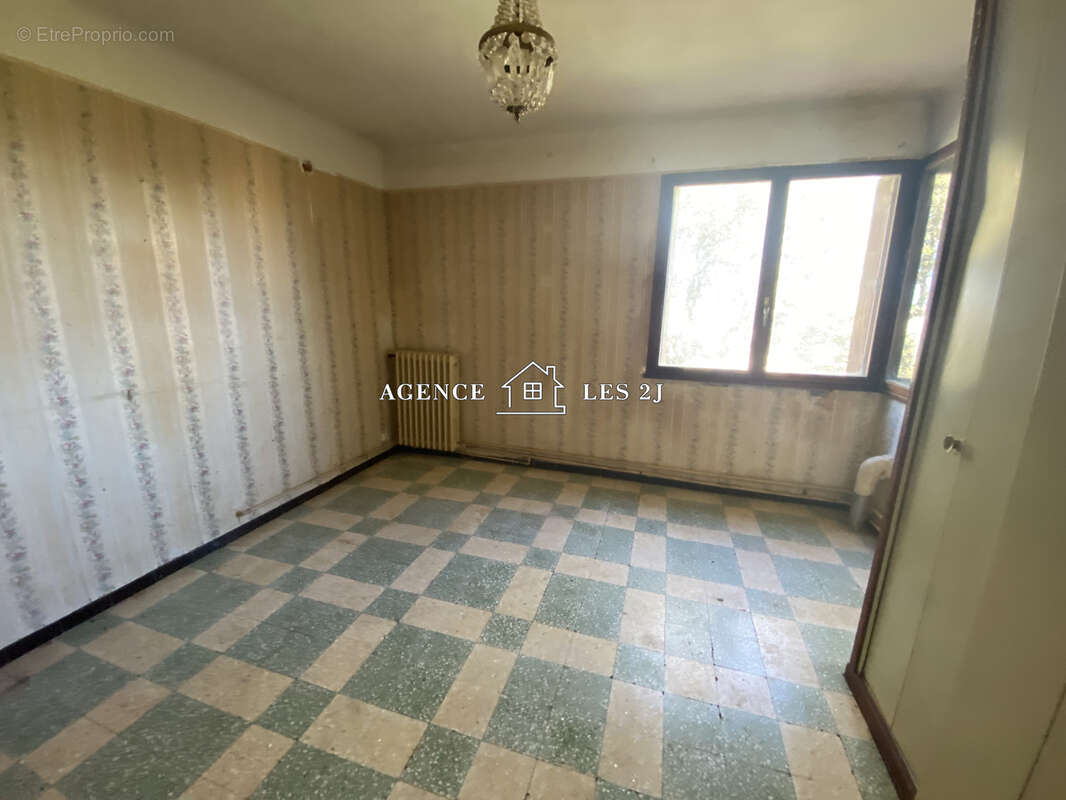 Maison à MARSEILLE-10E