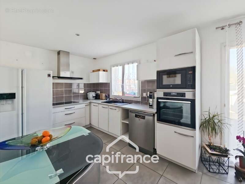 Maison à SAINTE-LIVRADE-SUR-LOT