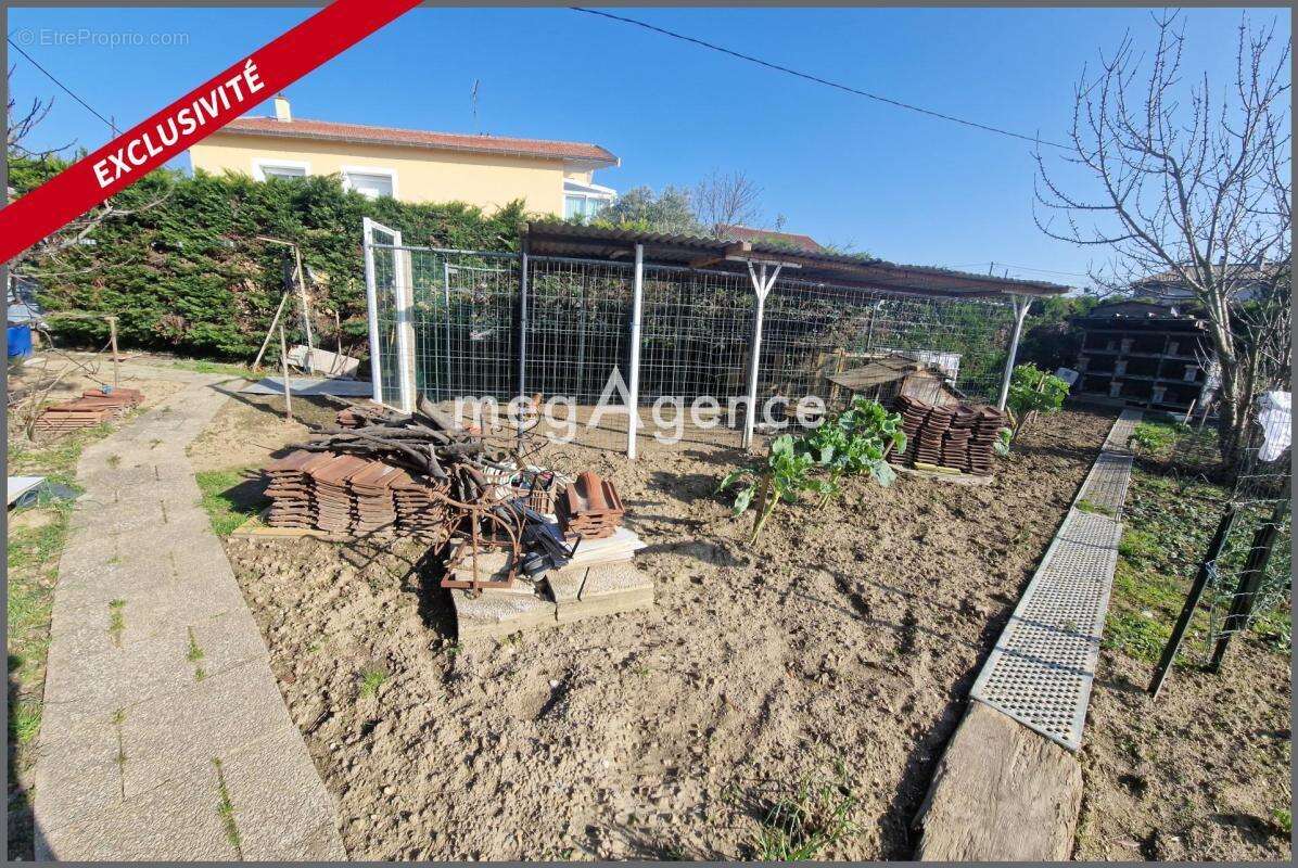 Maison à SAINT-CLAIR-DU-RHONE