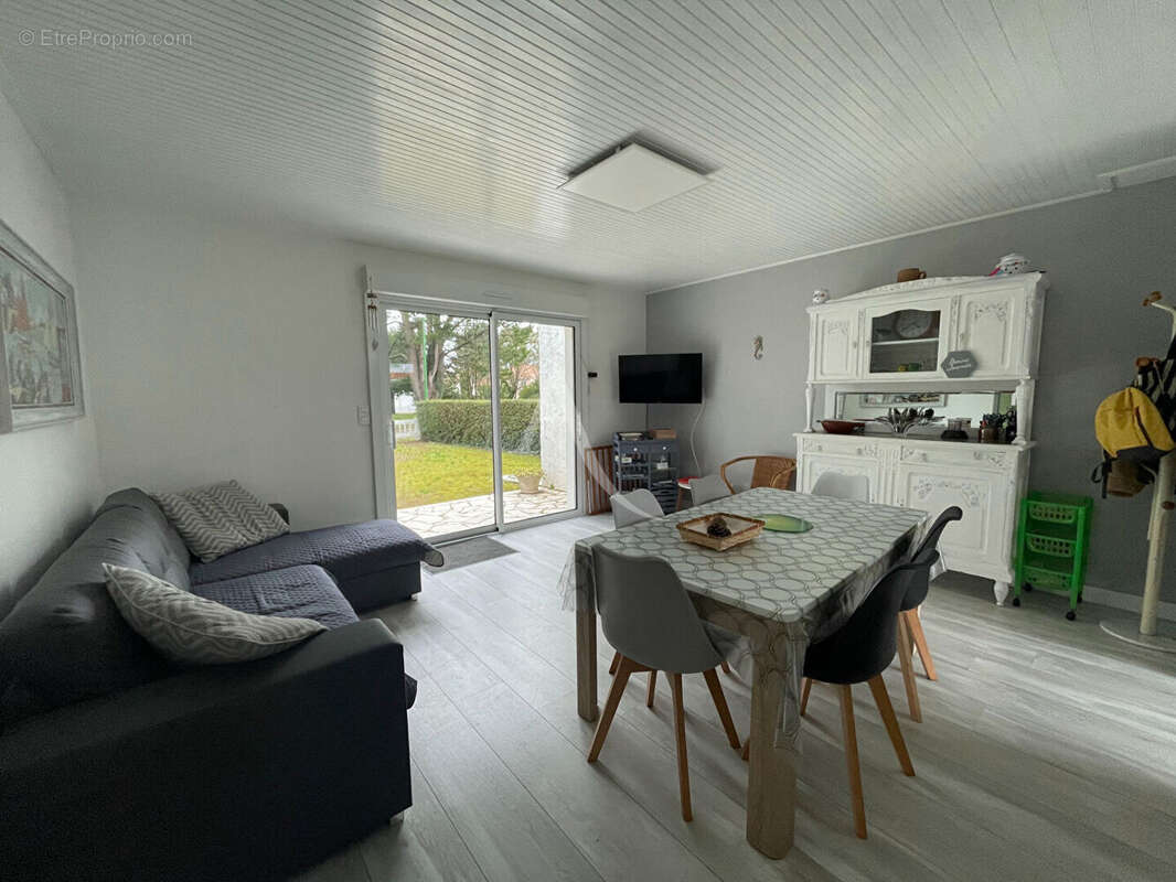 Maison à SAINT-VINCENT-SUR-JARD