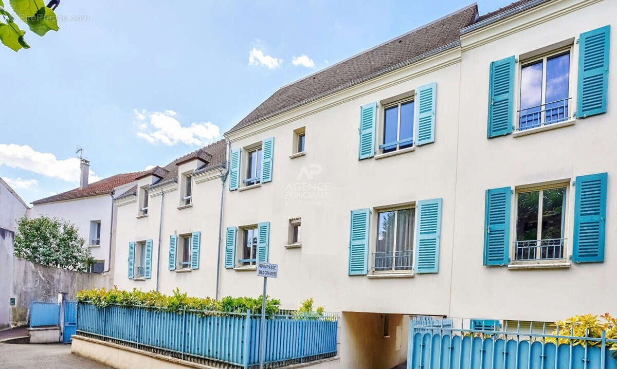 Appartement à MAISONS-LAFFITTE