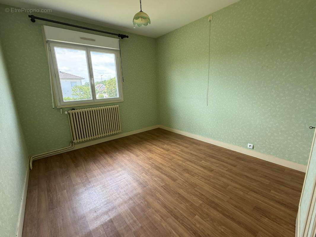 Maison à SAINT-BRICE-SUR-VIENNE